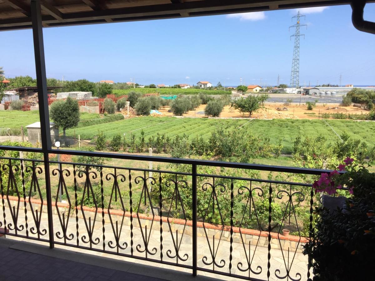 Cisano sul NevaAlchimia House公寓 外观 照片